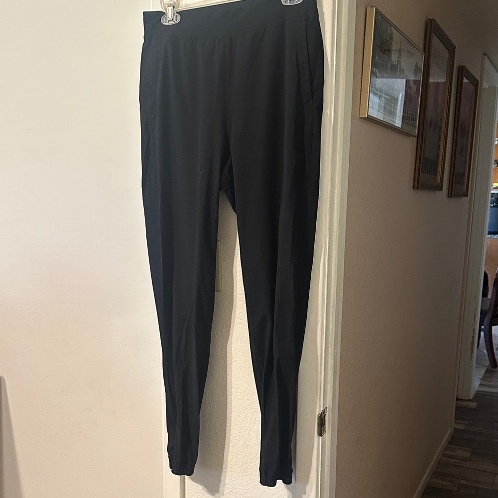 lululemon athletica women’s Black Joggers